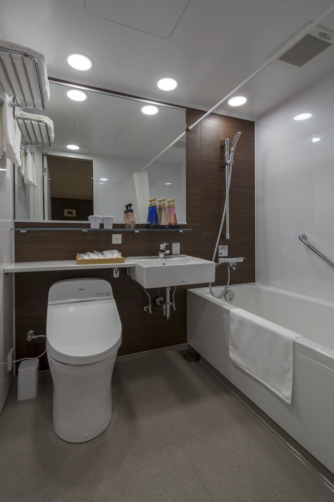 Hotel Waqoo Shitaderamachi 4*